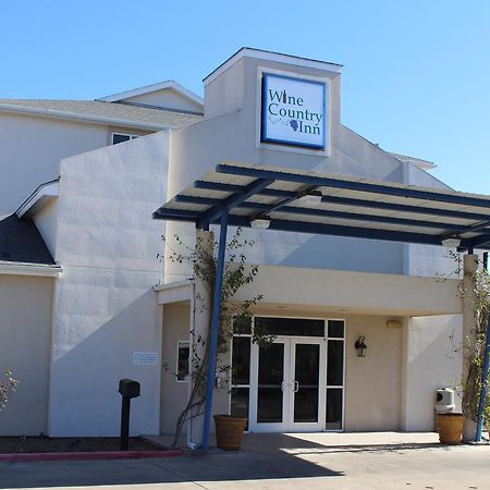 Wine Country Inn Fredericksburg Exterior foto